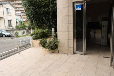 【その他共用部分】 | ライオンズマンション相武台前第五 | 共用部分は、一棟の建物に住む区分所有者全員が共同で所有するとし、共用部分の管理、補修などは、区分所有者で形成される管理組合が行います。個人の判断で勝手に変更することはできませんので覚えておきましょう。