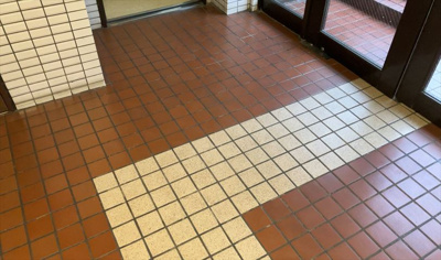 【内装】 | パレドール八王子2 | 共有部分は、住民なら誰もが使える設備のこと。例えば駐車場やエレベーター、インターネット設備、セキュリティ設備などがあります。他にも、マンションの廊下・外部階段やエントランス・ゴミ置き場などがあります。