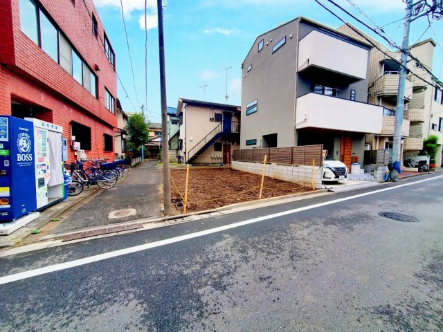 【外観】 | 板橋区仲町　建築条件付売地 | 約6.3ｍ公道に面した角地！駅徒歩６分と便利な立地且つ、解放感を得られる立地環境が魅力です。４ＬＤＫ＋Ｐの建物参考プラン有！土地建物総額6,780万円にてご紹介可能です。