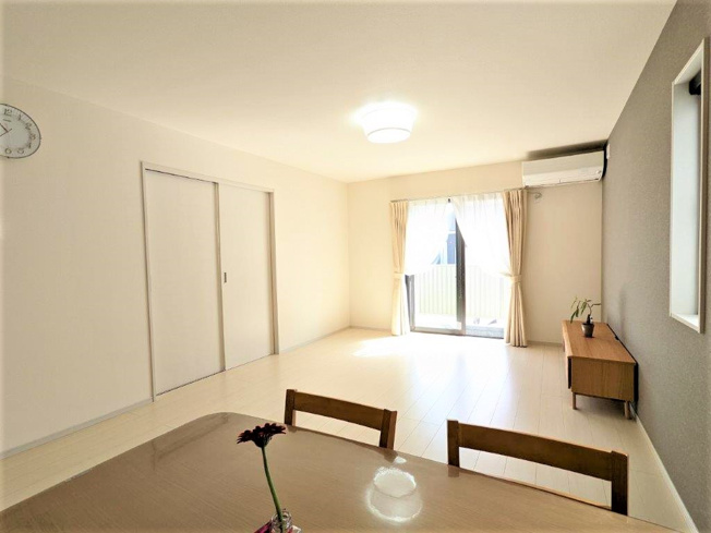 【居間・リビング】 | 深谷市上柴町東6丁目 2890万 中古