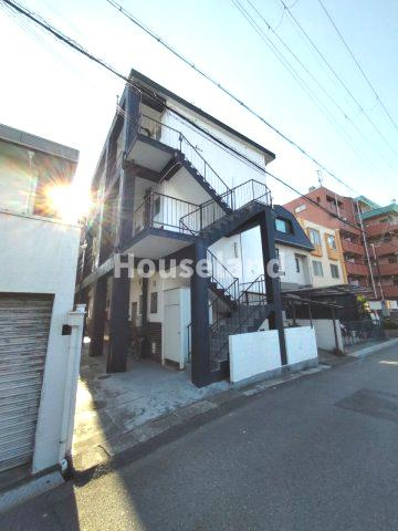 和歌山市北島のアパートの外観