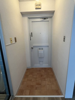 【玄関】 | マンション入福 | お洒落で温かみがある玄関です。