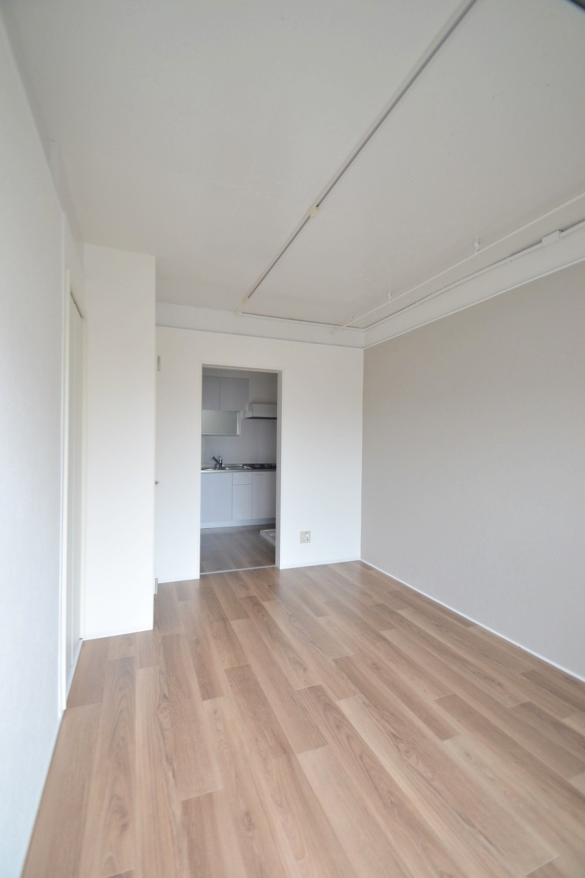 広島市西区小河内町２丁目の賃貸マンションの居間・リビング