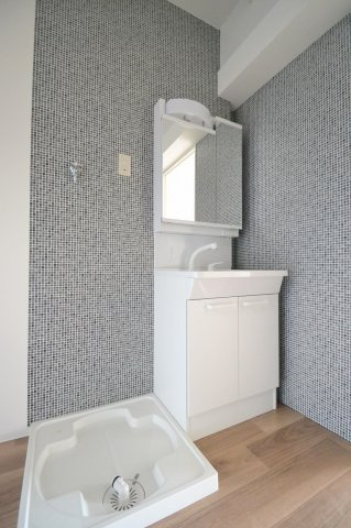 広島市西区小河内町２丁目の賃貸マンションの洗面所