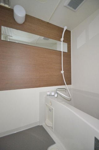 広島市西区小河内町２丁目の賃貸マンションの浴室