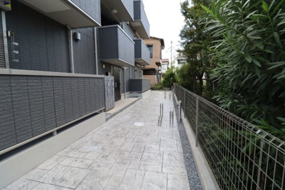 【エントランス】 | エバー葛城 | エントランス