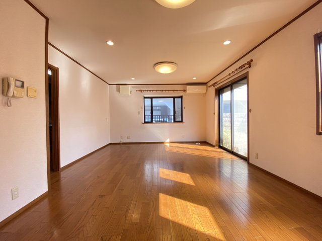 【居間・リビング】