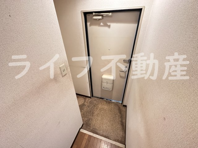 グランメゾン浅田Ⅱの玄関|収納もある玄関です