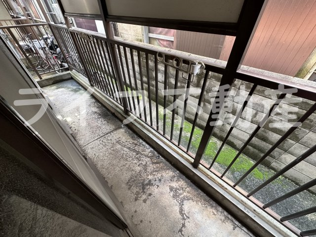 グランメゾン浅田Ⅱのバルコニー|お洗濯にも便利なバルコニー付き