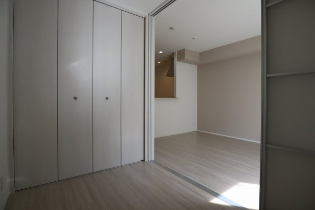 ハーベスト東市川の洋室|落ち着いた色調の洋室です