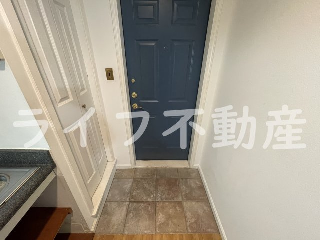 プロシード八戸ノ里の玄関|落ち着いた玄関です