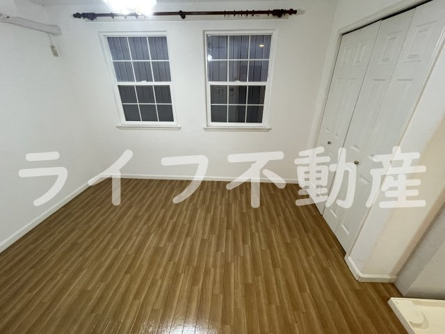 プロシード八戸ノ里の洋室|使い勝手のいい洋室です