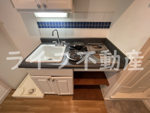 プロシード八戸ノ里のキッチン|コンパクトなキッチンで掃除もラクラク