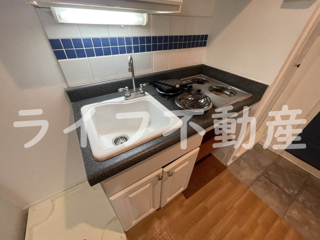 プロシード八戸ノ里のキッチン|コンパクトなキッチンで掃除もラクラク