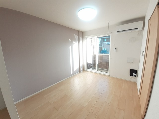 レジデンスさくら台Ｈの居間・リビング|居室・リビング