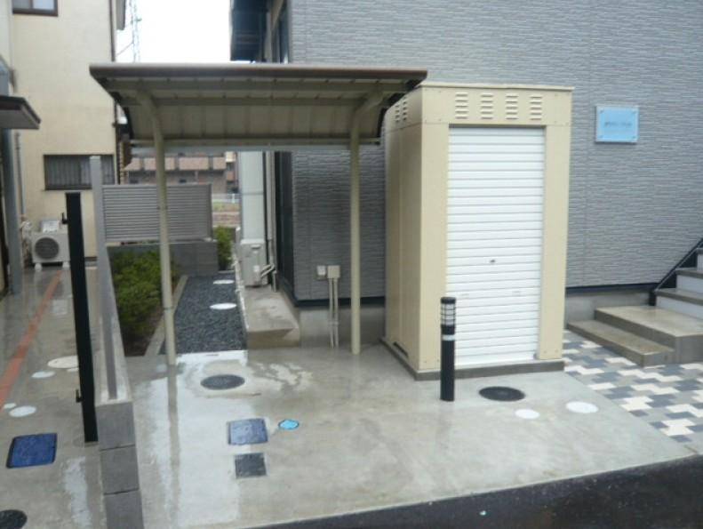 レオパレスオリジン　アールのエントランス