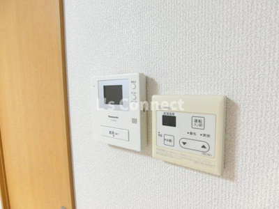 【セキュリティ】 | コーポ寿 | 突然の来客時もＴＶモニターホンでしっかり確認。