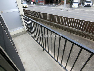 【バルコニー】 | コーポ寿 | 晴れた日には洗濯物もたくさん干せます。