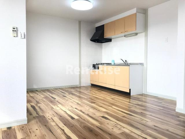 キングス ビレッジＭの居間・リビング|ＬＤＫ