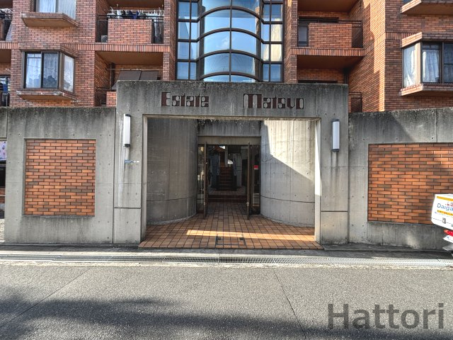 エステート松尾のエントランス