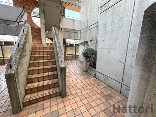 エステート松尾のエントランス