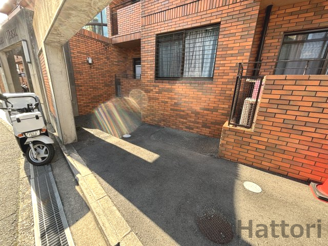 エステート松尾の駐車場