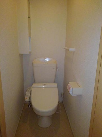 コージー　レジデンスのトイレ|落ち着いた色調のトイレです