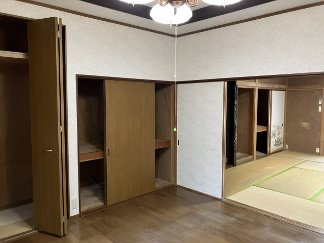 あわら市国影　中古戸建の内装