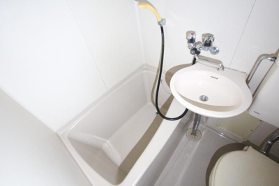 【浴室】 | ミツユキハイム | 使いやすい3点ユニット。お掃除もしやすいです。