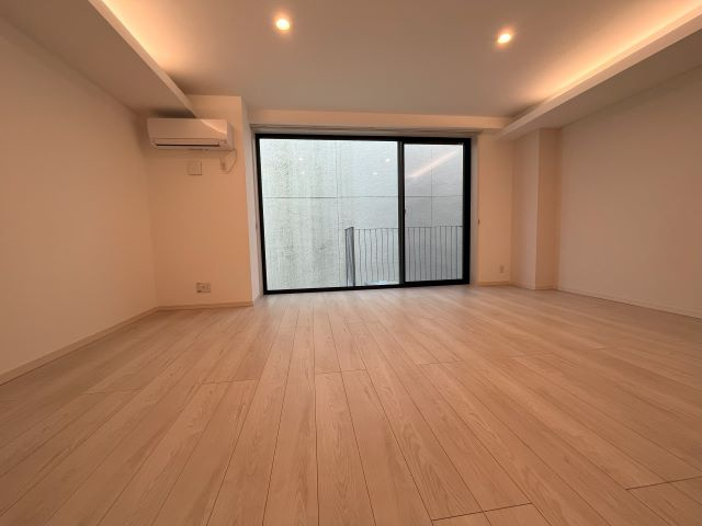 ONE LIGHT坂田町の洋室