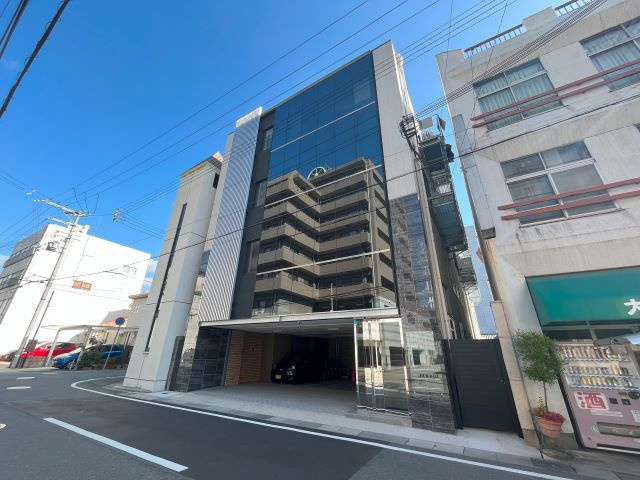 ONE LIGHT坂田町の外観