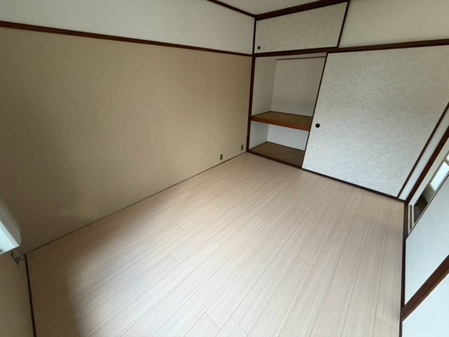 山本マンションの居間・リビング