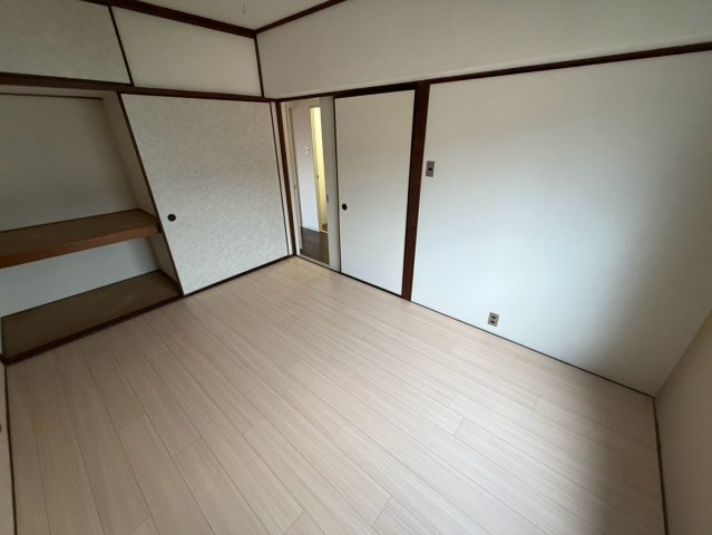 山本マンションの居間・リビング