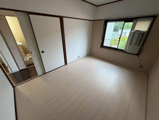 山本マンションの居間・リビング