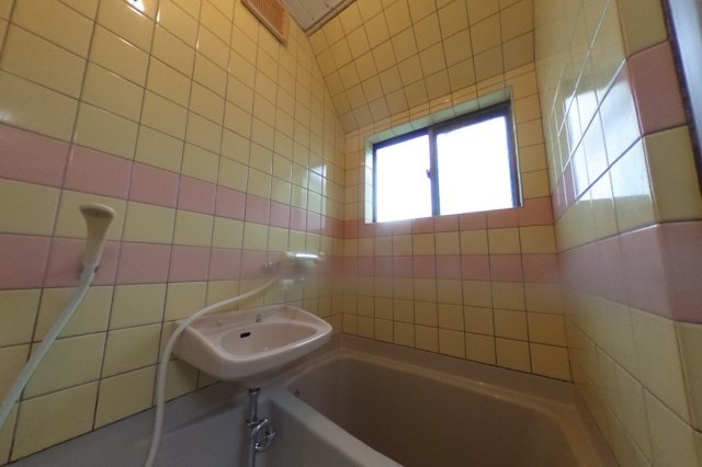 ＦＫマンションの浴室|物件の画像5
