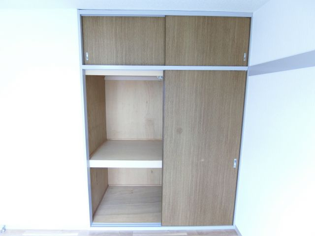 ロイヤルガーデン長野の収納