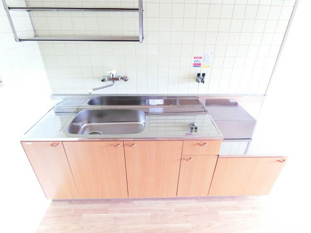 ロイヤルガーデン長野のキッチン