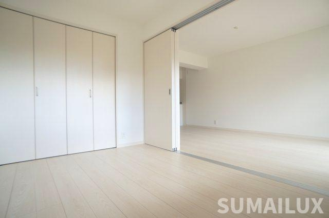 熊本市南区出仲間６丁目の賃貸マンションの洋室