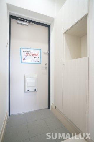 熊本市南区出仲間６丁目の賃貸マンションの玄関