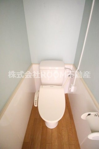 メゾンド妻ヶ丘のトイレ|落ち着いた色調のトイレです