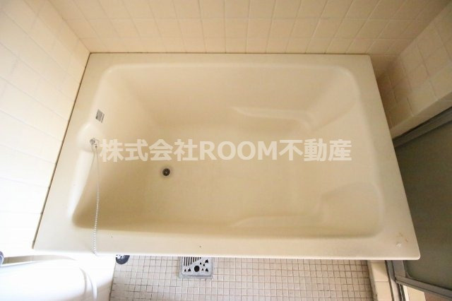 メゾンド妻ヶ丘の浴室|落ち着いた空間のお風呂です