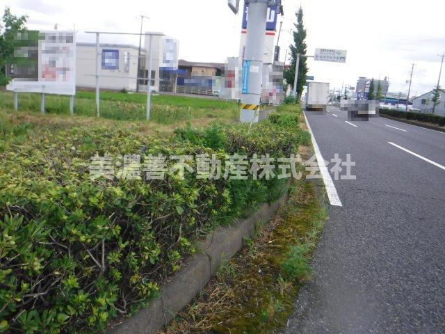 ６２０４０　岐阜市市橋１丁目土地の前面道路含む現地写真