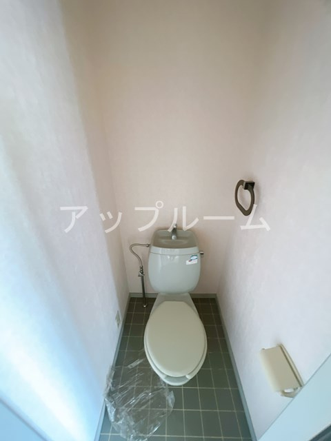 メゾンドール小木のトイレ