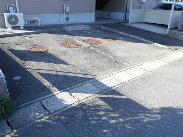 Ｊ’ｓ ２５４の駐車場|駐車場