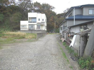 【前面道路含む現地写真】 | 八峰町八森滝の間・売地