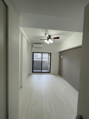 Luxe門真の居間・リビング