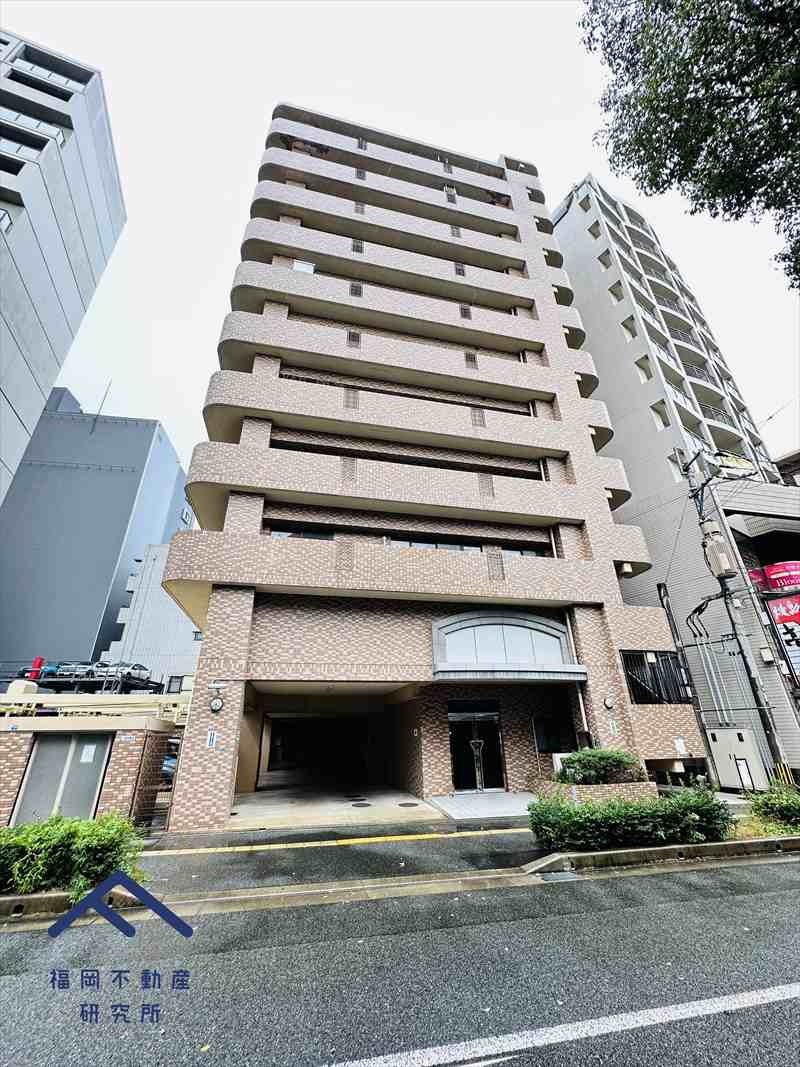 サンシャイン高宮駅前の外観