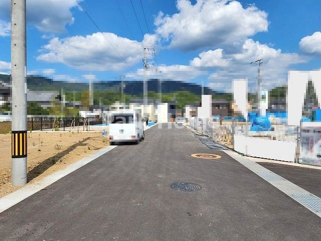 高知市一宮徳谷-建築条件付き-売土地の前面道路含む現地写真