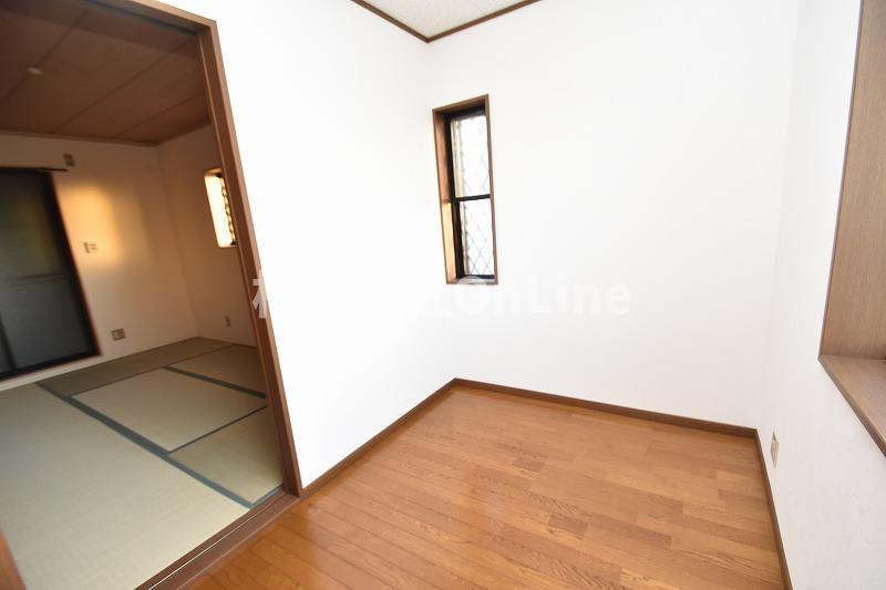 西山本町5丁目戸建の子供部屋