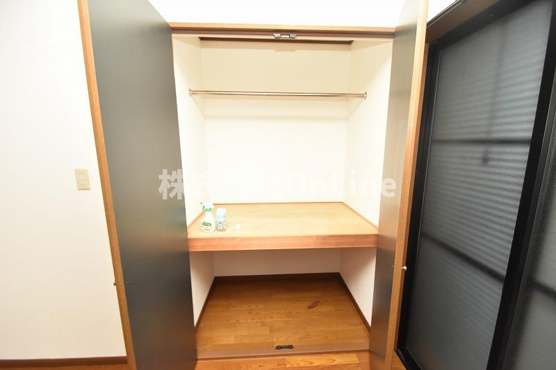 西山本町5丁目戸建の収納